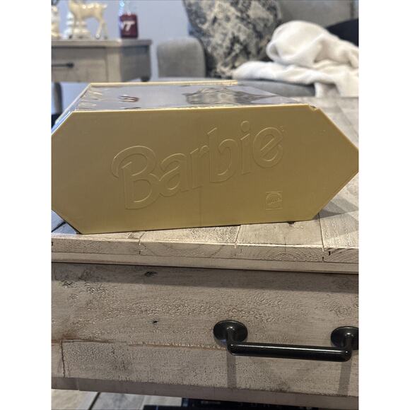 Mattel 1996 Happy Holidays Barbie Doll Special Edition Collectors Item New - Picture 10 of 12